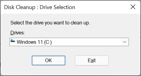 Selecione a unidade do Windows 11 no menu suspenso "Unidades" na janela "Limpeza de disco".