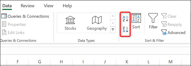 Clique na opção de classificação "AZ" ou "ZA" no Excel.