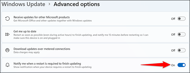 Ative "Notifique-me quando for necessário reiniciar para concluir a atualização" na página "Opções avançadas".