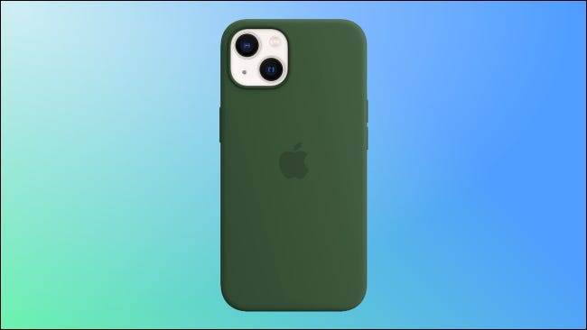 Capa de silicone Apple um fundo verde e azul