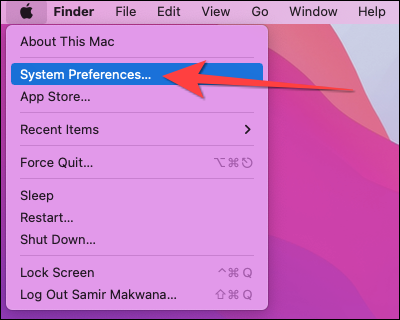 Selecione o menu Apple no canto superior esquerdo e escolha “Preferências do Sistema”.