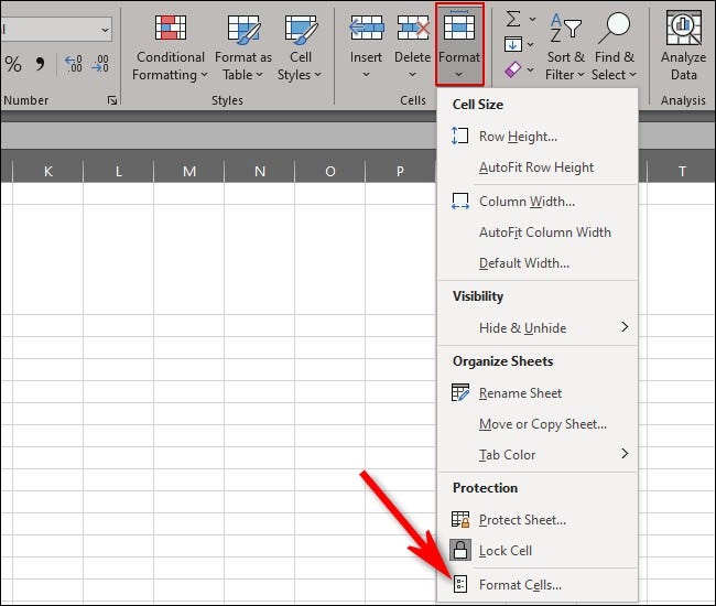 Na guia "INÍCIO" da faixa de opções, selecione "Formatar".  Um menu suspenso aparecerá.  Clique em "formatar células"