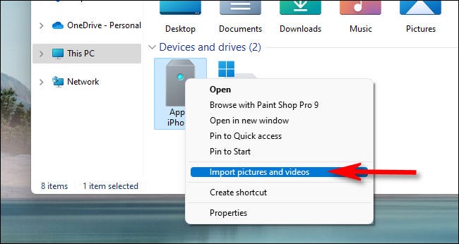 No Windows 11, clique com o botão direito do mouse no iPhone e selecione "Importar fotos ou vídeos".