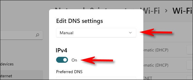 Defina a caixa suspensa como "Manual" e mude "IPv4" para "Ativado".