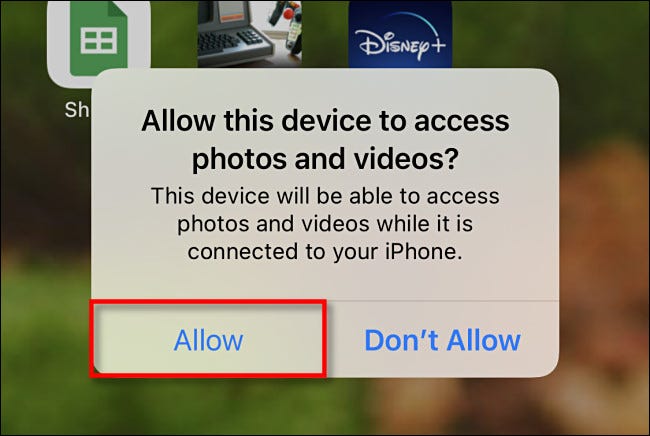 Toque em "Permitir" na tela do iPhone.
