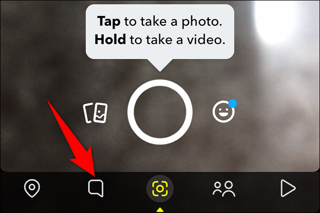Toque em "Chat" no Snapchat.