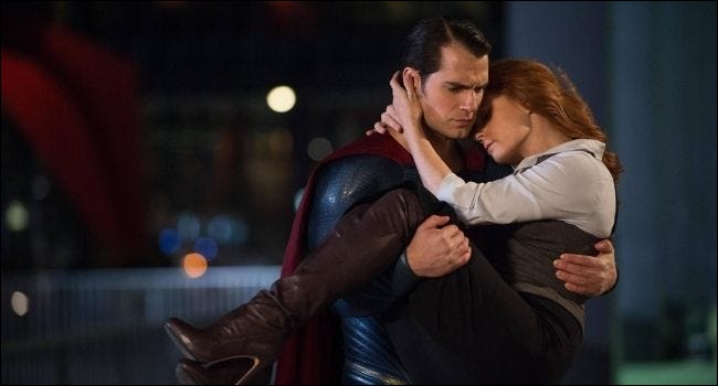 Amy Adams e Henry Cavill no filme do Superman