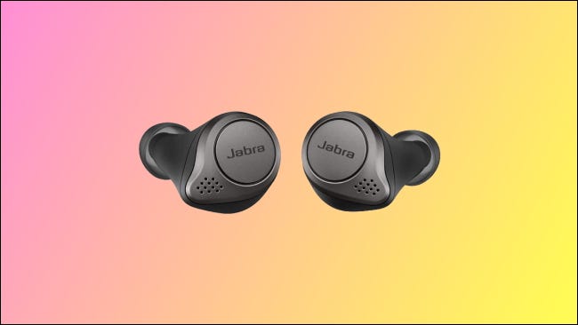 Jabra Elite em fundo rosa e amarelo