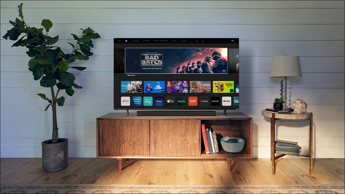 Smart TV Vizio V-Series 58 colocada em uma configuração viva