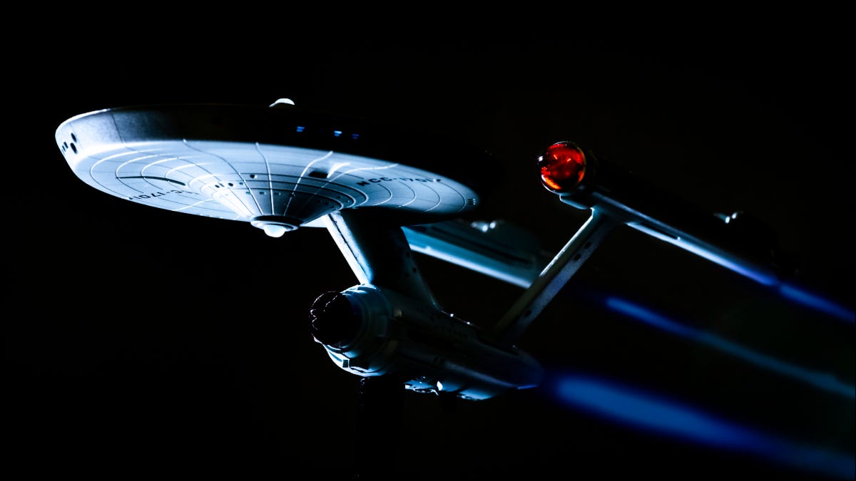 A nave estelar Enterprise da série de TV Star Trek.