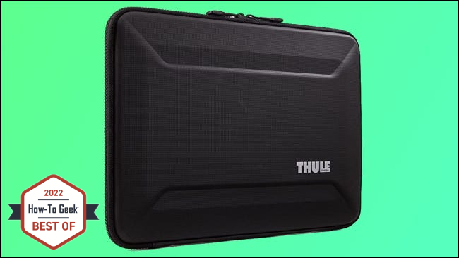 Capa para laptop Thule em fundo verde