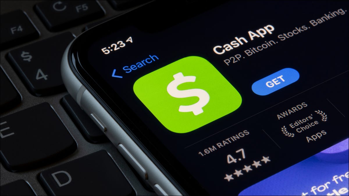 Close do aplicativo Cash App na App Store em uma tela de iPhone.