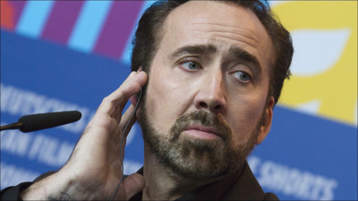 Close do ator Nicolas Cage.