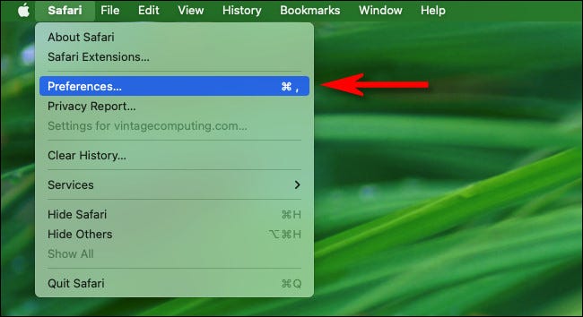 Clique em "Preferências" no menu Safari no Mac.