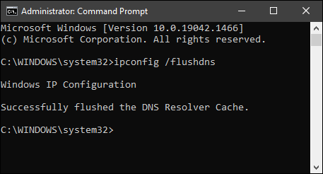 Mostra a mensagem "A configuração de IP do Windows liberou com êxito o cache do resolvedor de DNS".  no prompt de comando