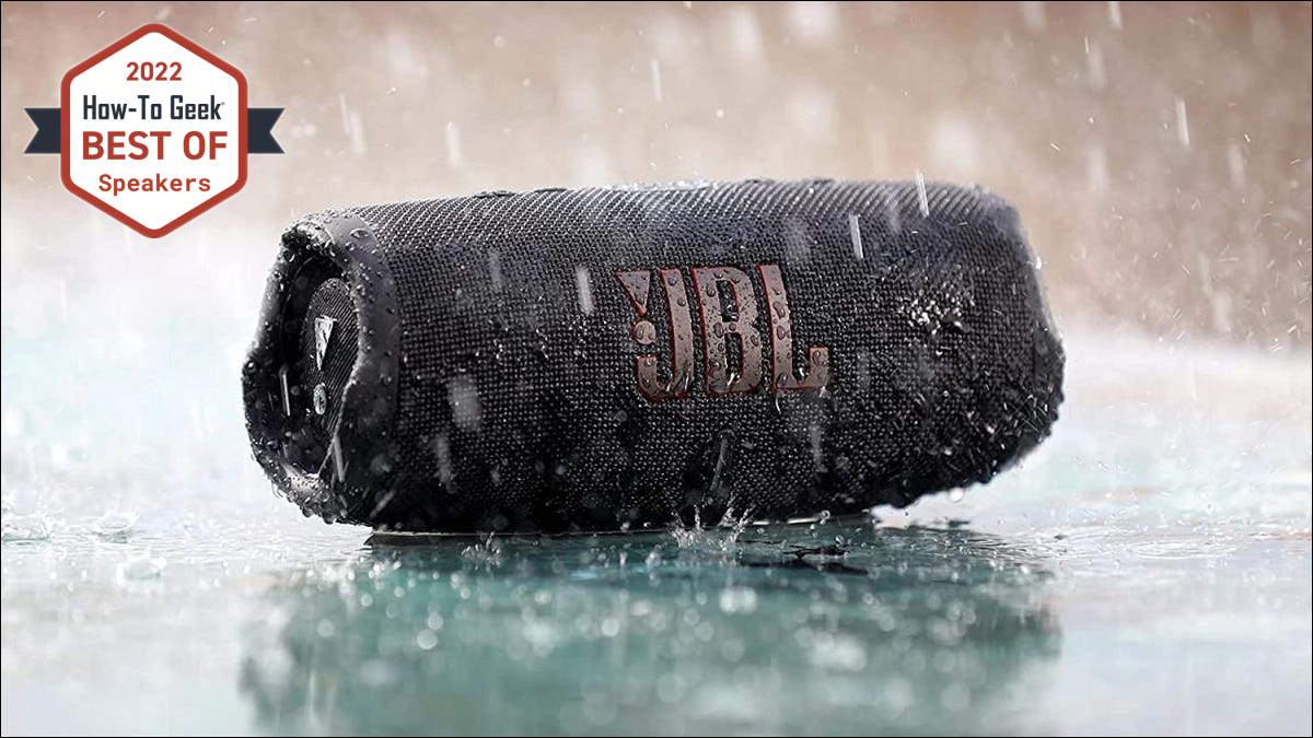 JBL Charge 5 na chuva