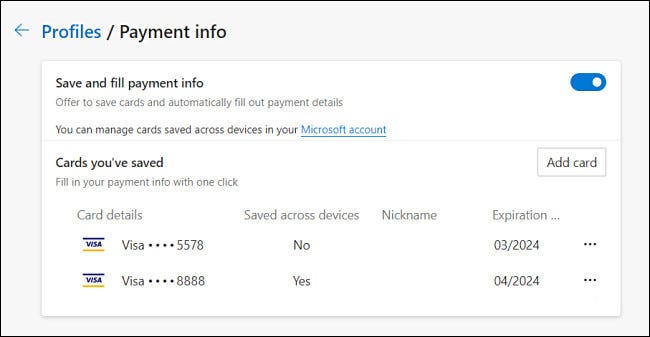 Uma exibição de cartões de crédito salvos no Microsoft Edge.