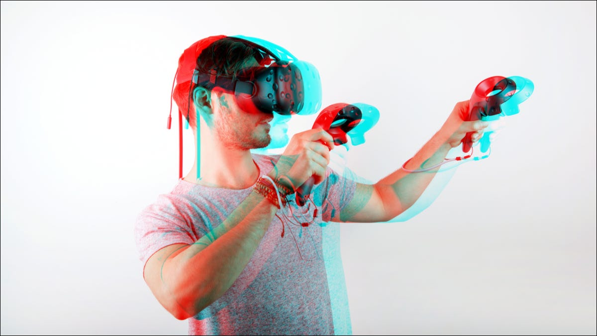 Homem usando um fone de ouvido VR, com um efeito anáglifo 3D "defeituoso".
