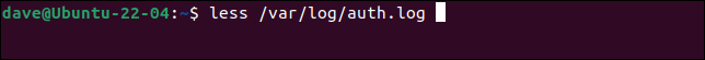 Olhando para o arquivo /var/log/auth.log com menos