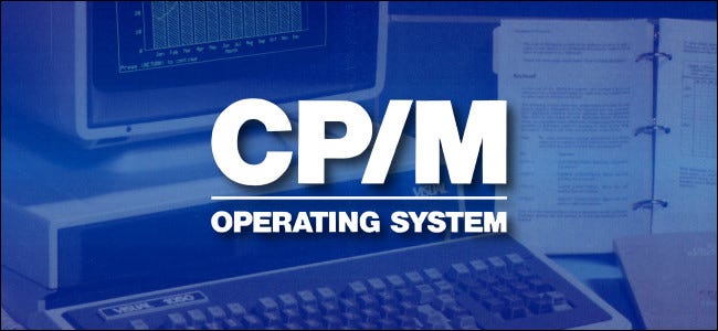 Logotipo do sistema operacional CP/M em um fundo azul