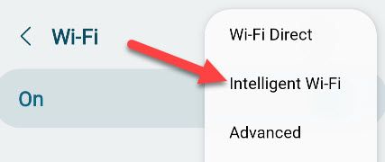 Abra o menu e toque em “Wi-Fi inteligente”.