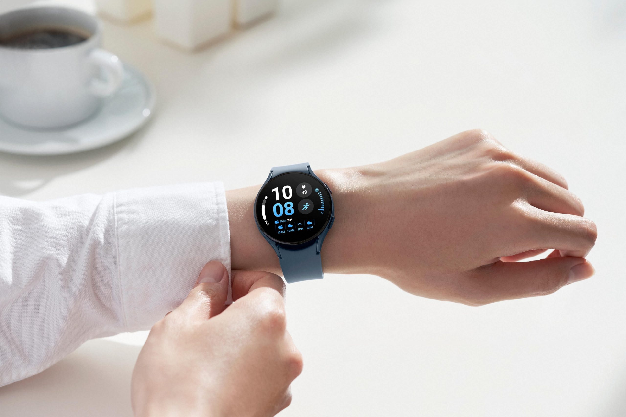 Galaxy Watch 5 em um pulso