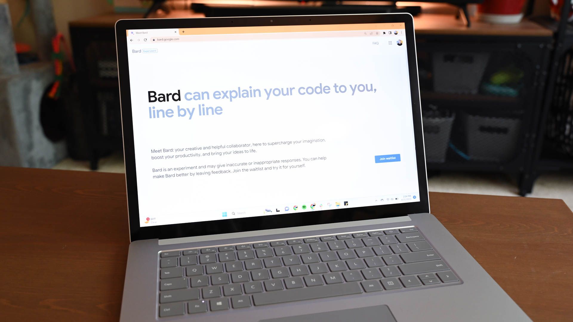 Página do Google Bard aberta em um laptop