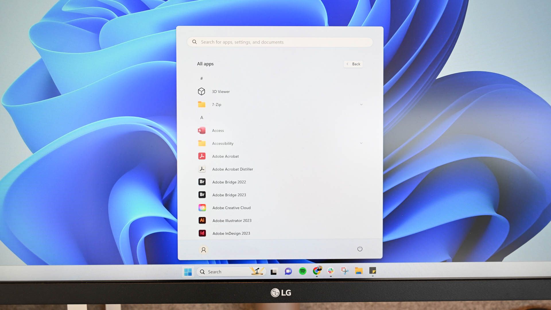 Alguns ícones de aplicativos visíveis no menu Iniciar do Windows 11.