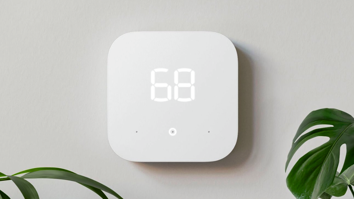 Amazon Smart Thermostat preso a uma parede