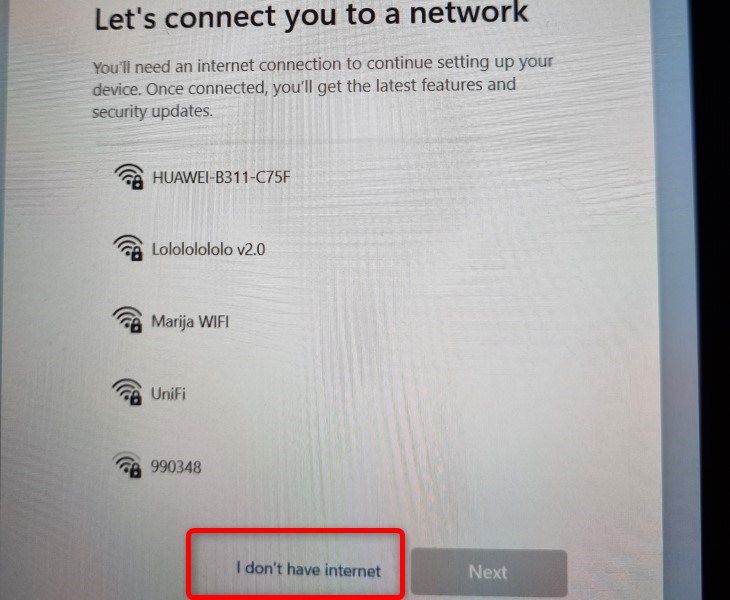 Quando o Windows 11 solicitar que você se conecte a uma rede, clique no botão “Não tenho internet”