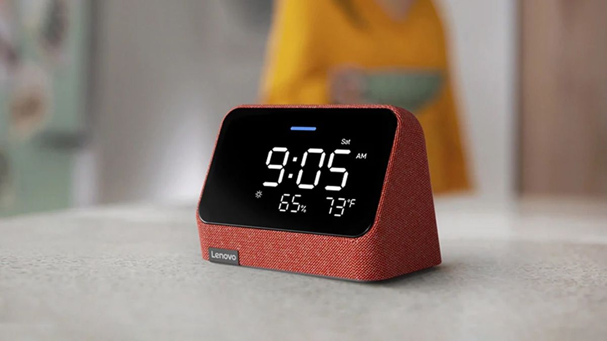 Lenovo Smart Clock Essential com Alexa em uma mesa