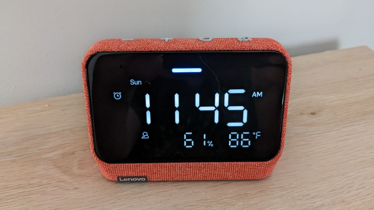 Relógio inteligente Lenovo exibindo hora e clima