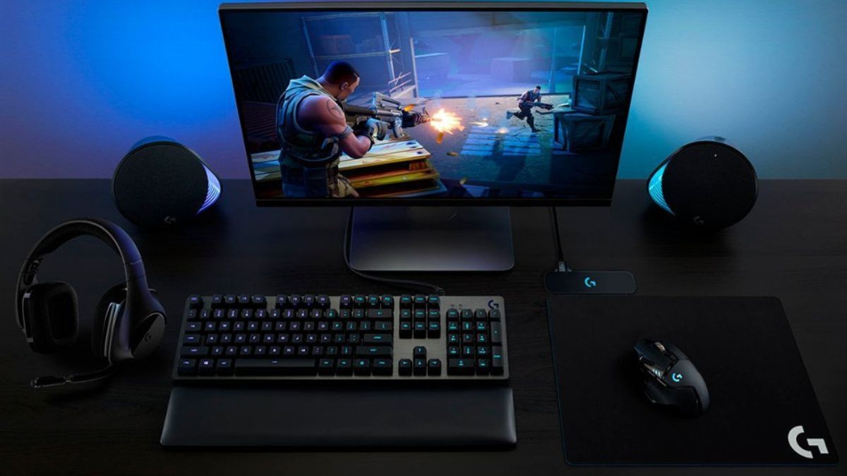 Periféricos G502, G915 e G PRO X da Logitech como parte de uma configuração de jogos de última geração