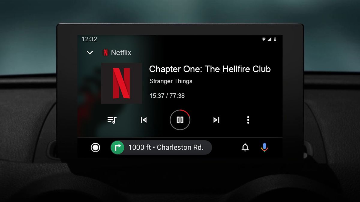 Maquete do áudio de um episódio de Stranger Things sendo reproduzido no Android Auto