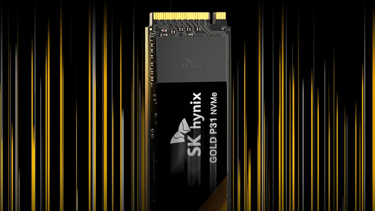 SK hynix SSD em um fundo amarelo e preto.