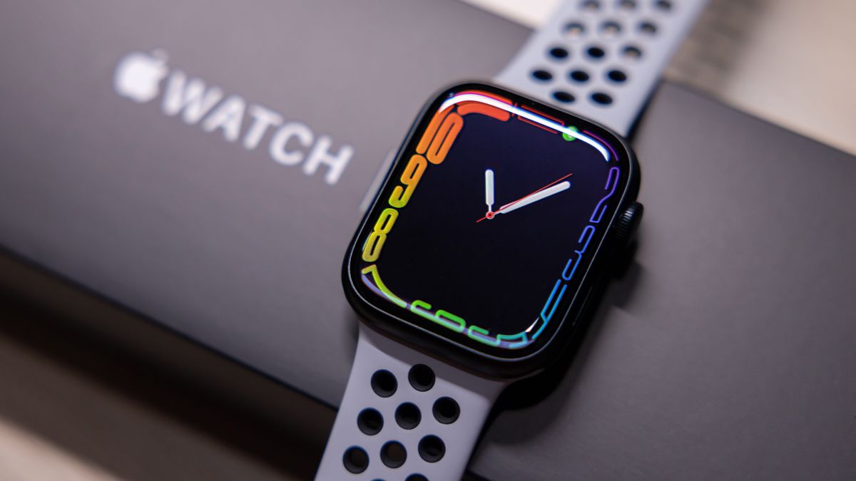 Close da edição Apple Watch Series 7 Nike.