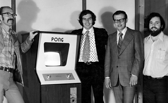 Ted Dabney, Nolan Bushnell, Larry Emmons e Allan Alcorn na Atari em 1972