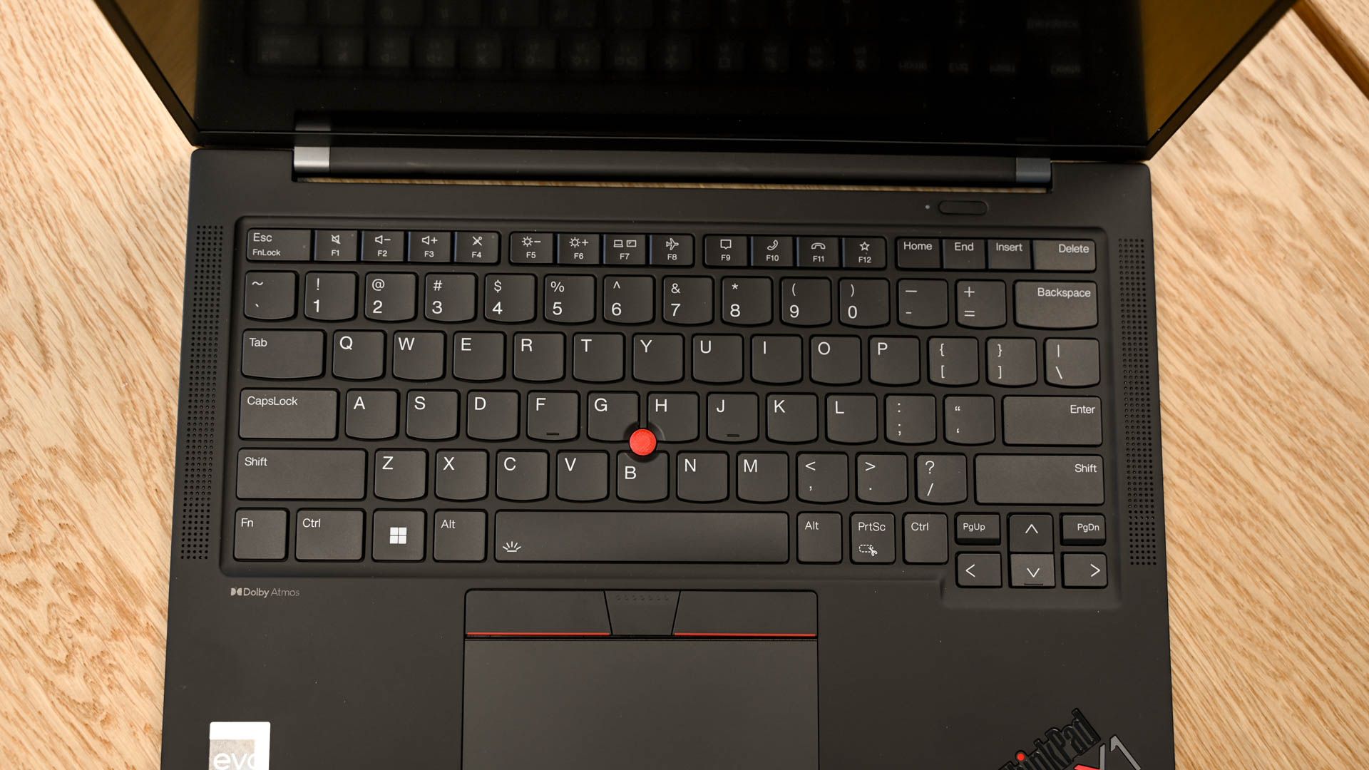 Grande plano do teclado Lenovo X1 Carbon (Geração 11)