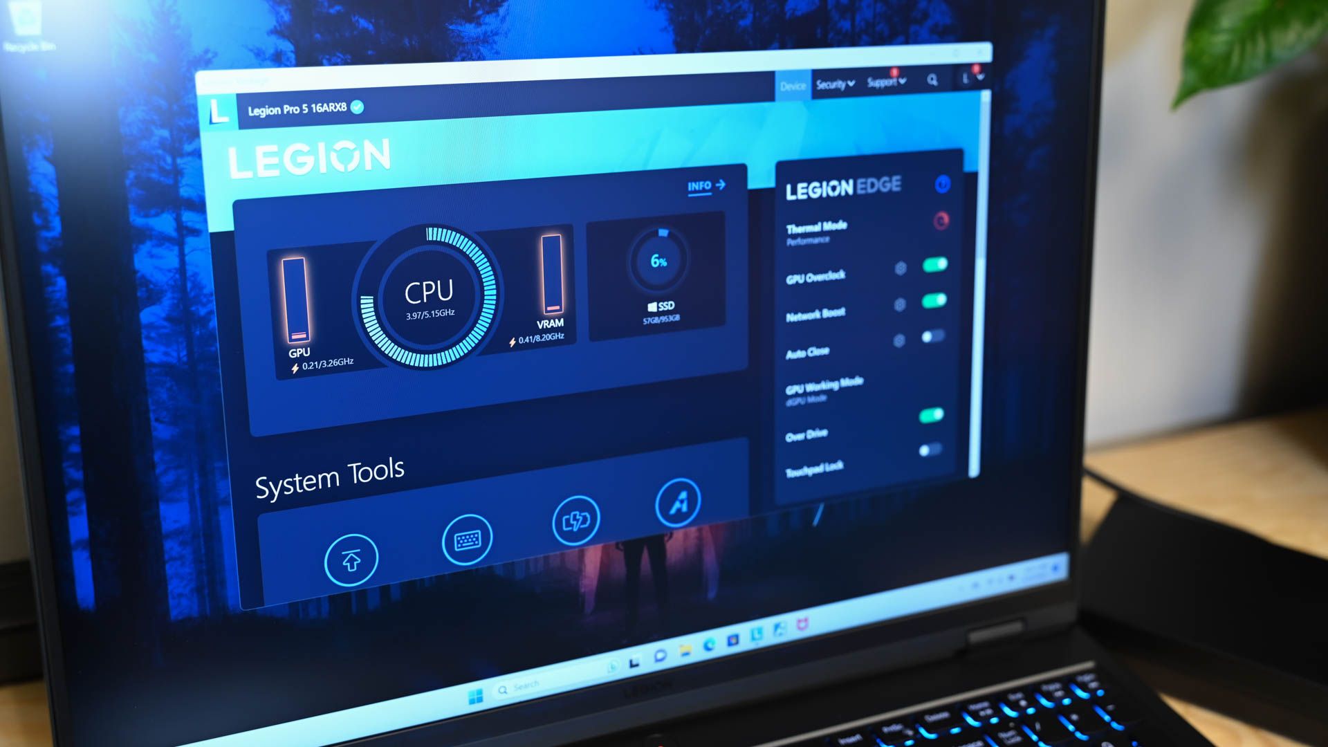 Informações da CPU Legion Edge no Lenovo Pro 5 AMD Gen 8.