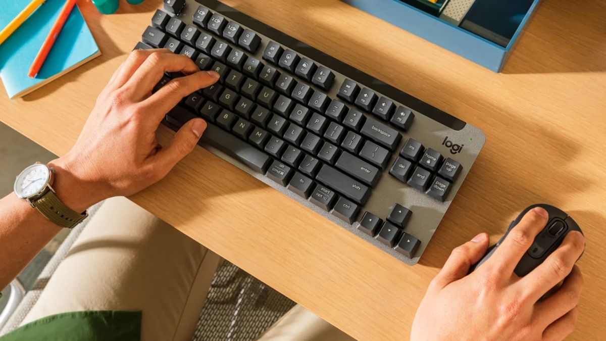 Teclado Logitech Signature K855 TKL