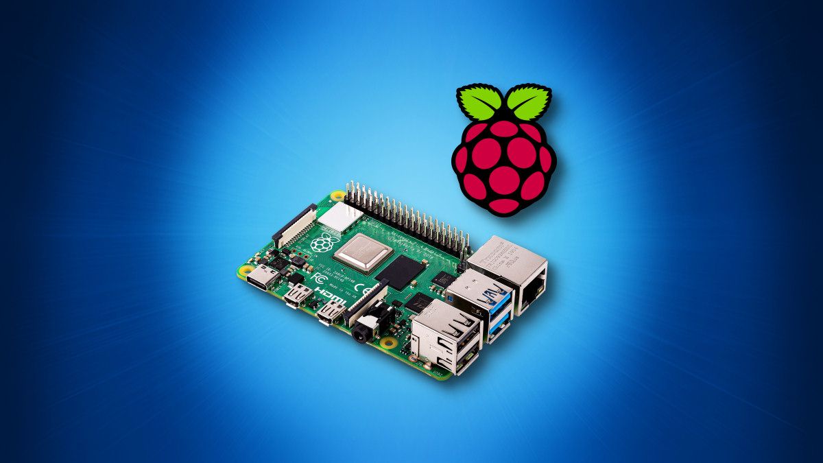 O Raspberry Pi 4 Modelo B e o logotipo do Raspberry Pi