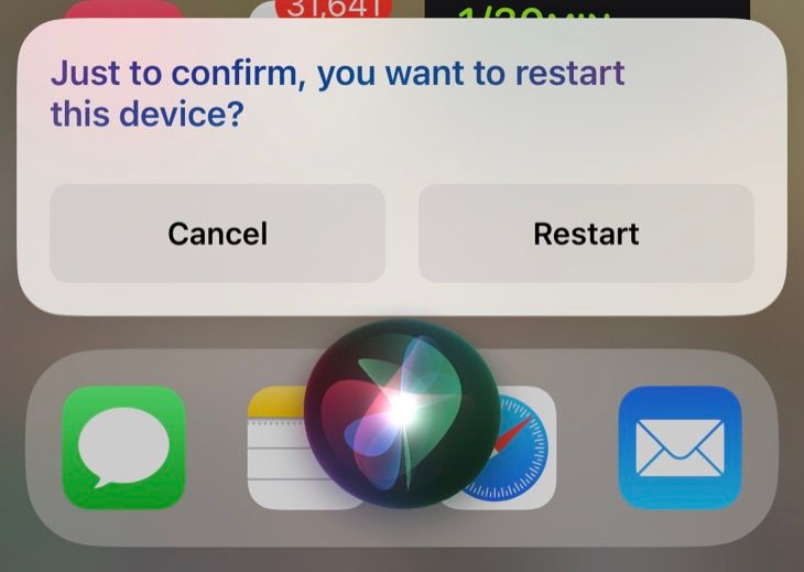 Reinicie o iPhone usando Siri