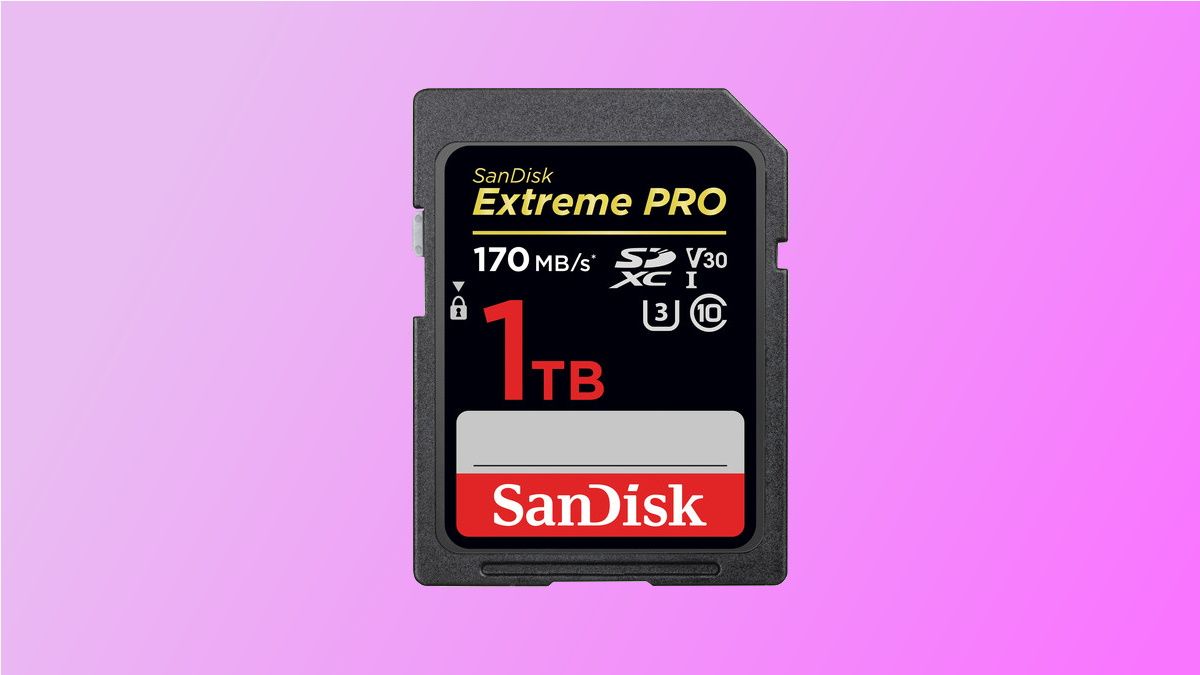 SanDisk Extreme Pro em fundo roxo