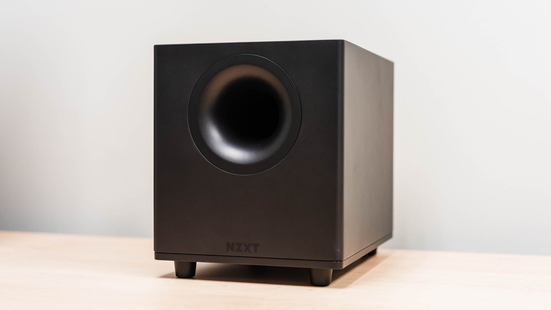 Configuração do subwoofer de relé NZXT