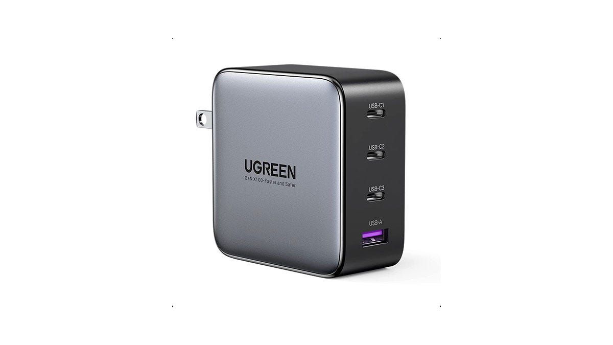 Carregador UGREEN-Nexode-100W-em-um-fundo-branco-1