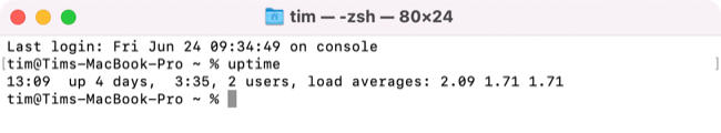 Execute o comando uptime no Terminal macOS