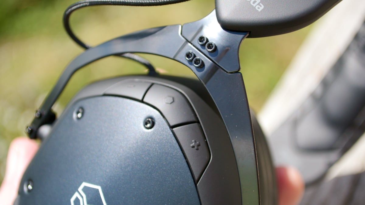 Botões no V-Moda Crossfade 3 Wireless